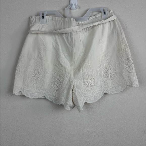 NWT LOFT Women’s White Embroidered Cotton Shorts Size M - Picture 8 of 12